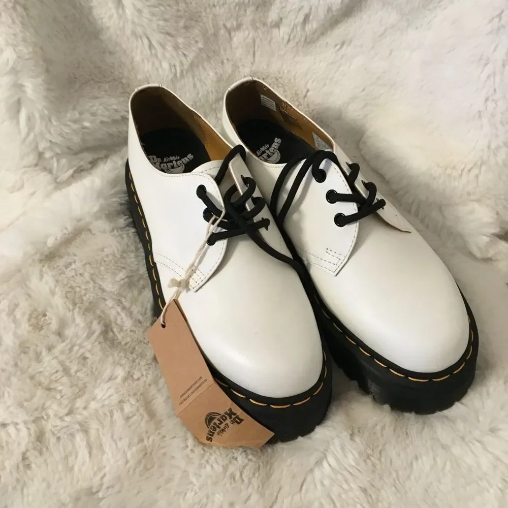 NEW Dr. Martens Quad White Smooth Leather Lace Up Low Top Oxford Shoes 9